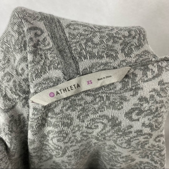 Athleta Gray and White Patterned Hooded Sweater - Picture 7 of 9